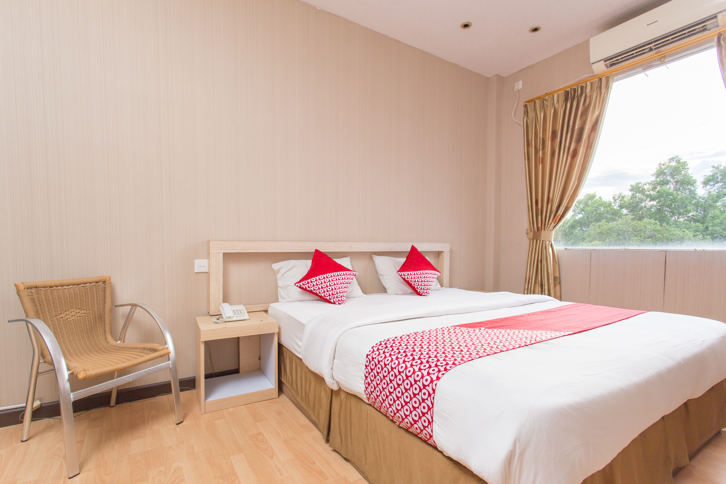 Hotel Sejati by OYO Rooms