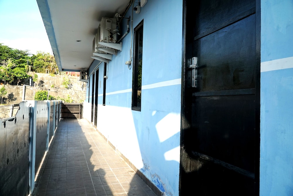 Martha Guest House by OYO Rooms