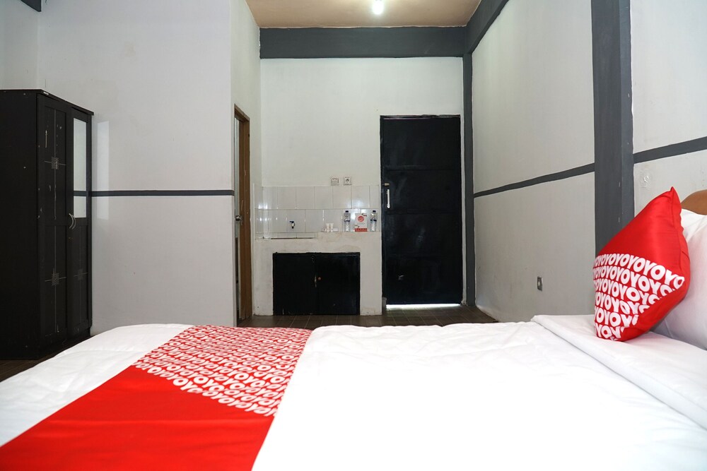 Martha Guest House by OYO Rooms