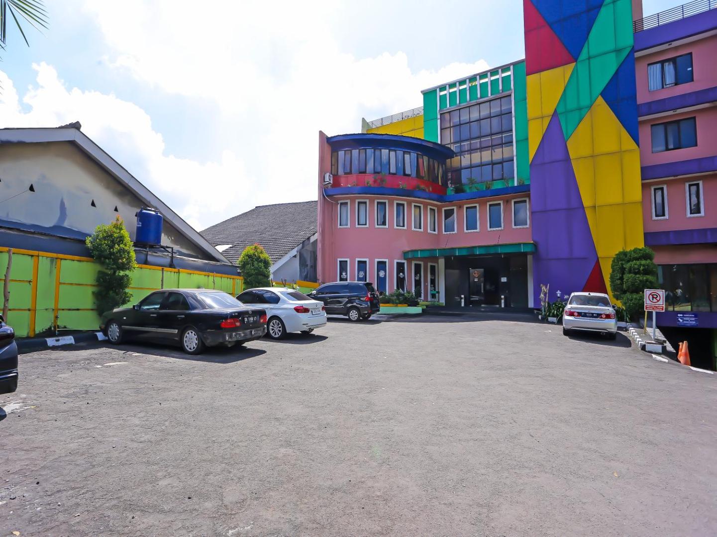 Hotel Fiducia Pasar Minggu