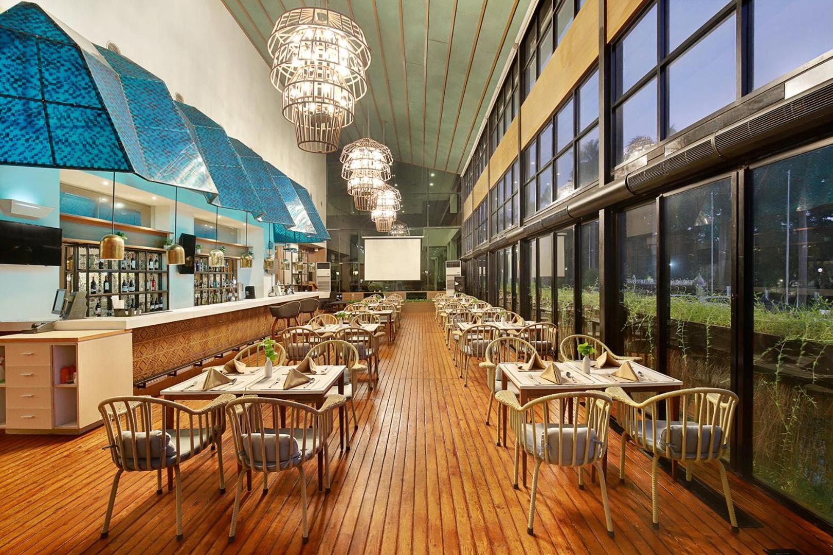 Century Park Hotel