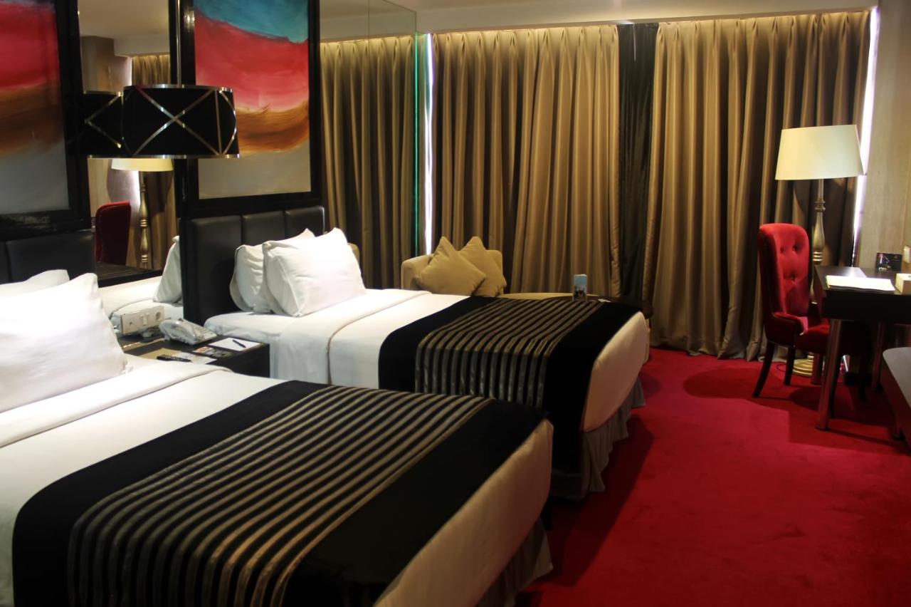 Cosmo Amaroossa Hotel