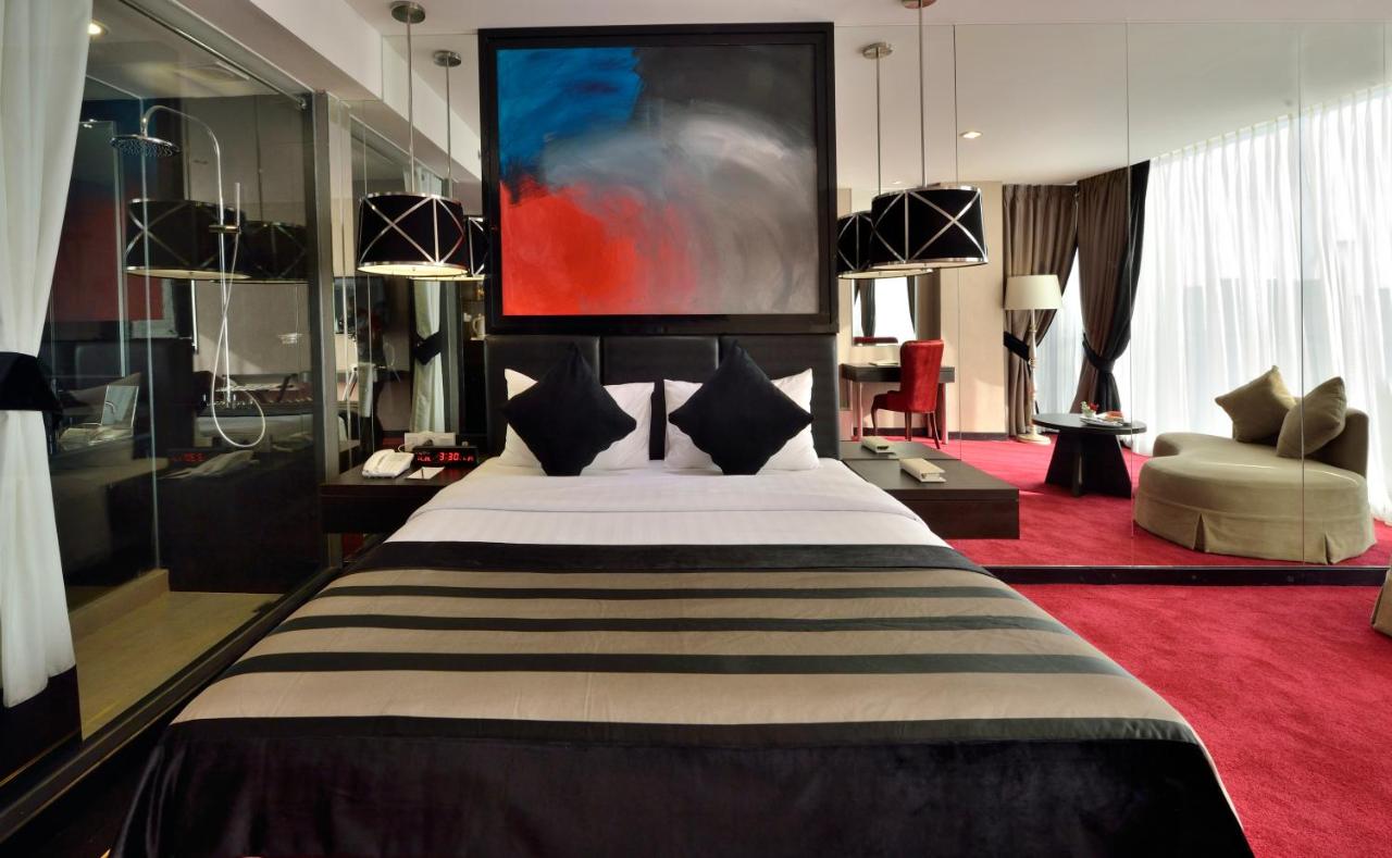 Cosmo Amaroossa Hotel