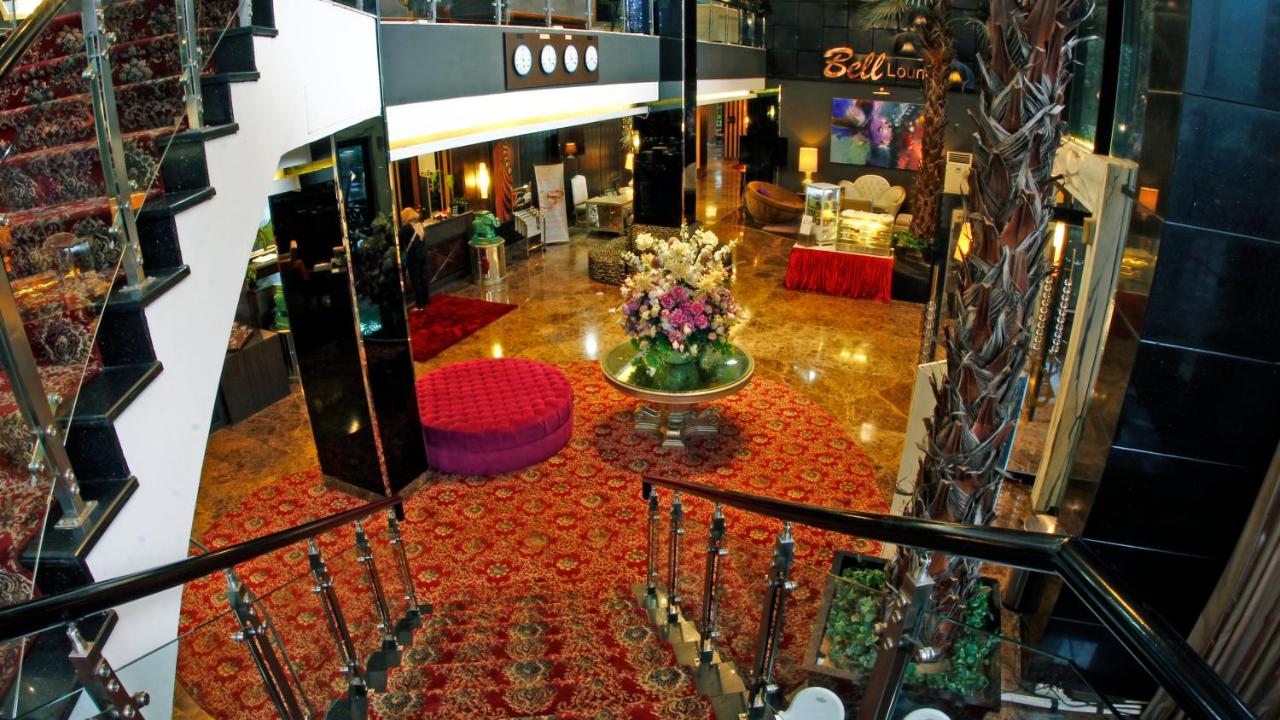 Cosmo Amaroossa Hotel