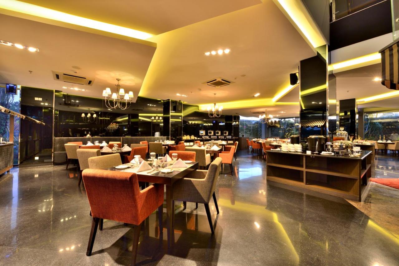 Cosmo Amaroossa Hotel