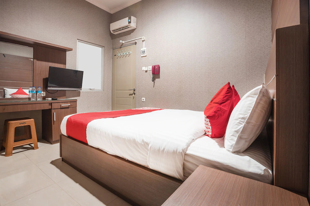 Env Residence By OYO Rooms