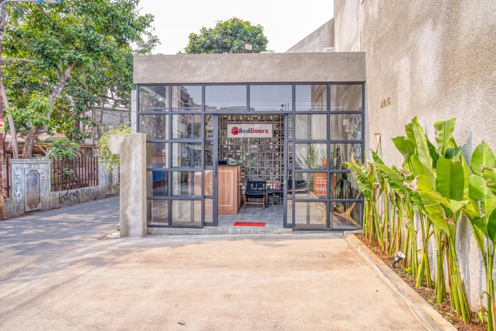 Escotel Jaha Cilandak by RedDoorz