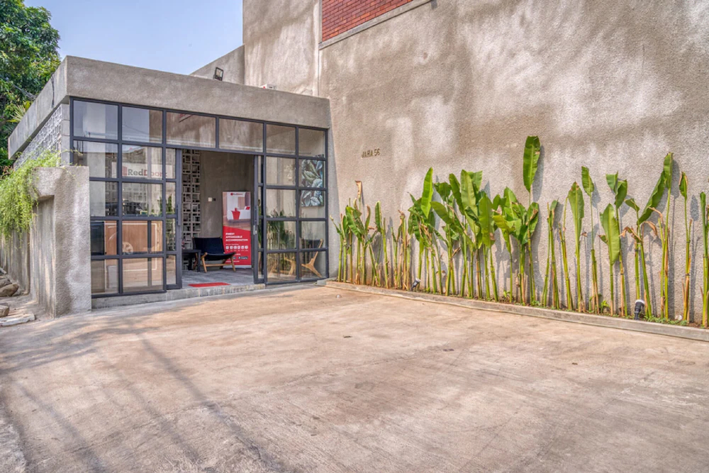 Escotel Jaha Cilandak by RedDoorz
