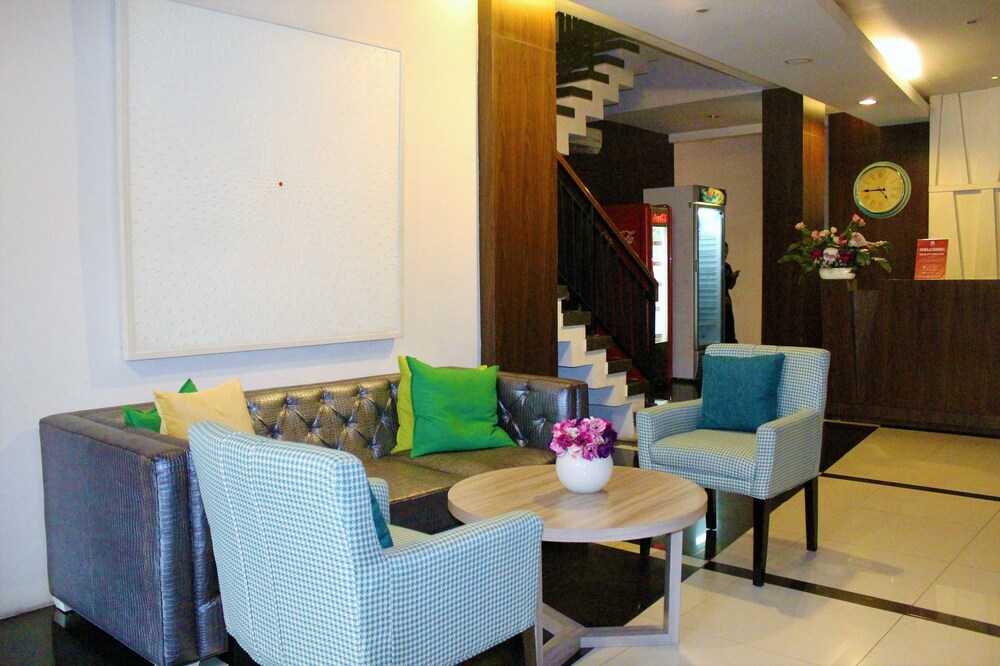 Feodora Hotel Grogol Jakarta by ZEN Rooms