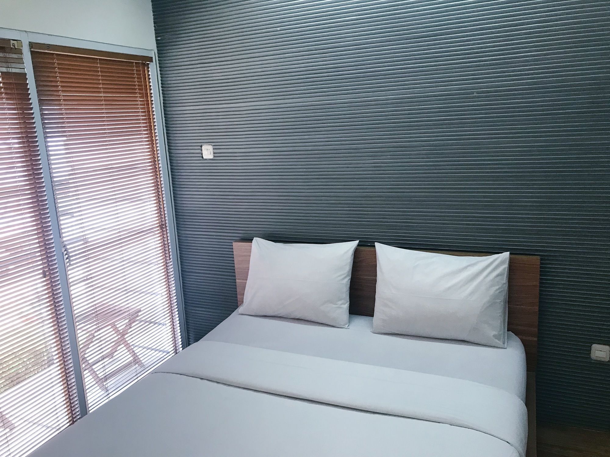 Flat06