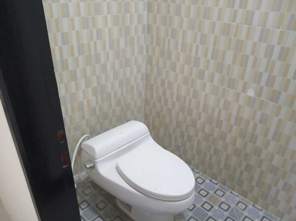 Guest House 647