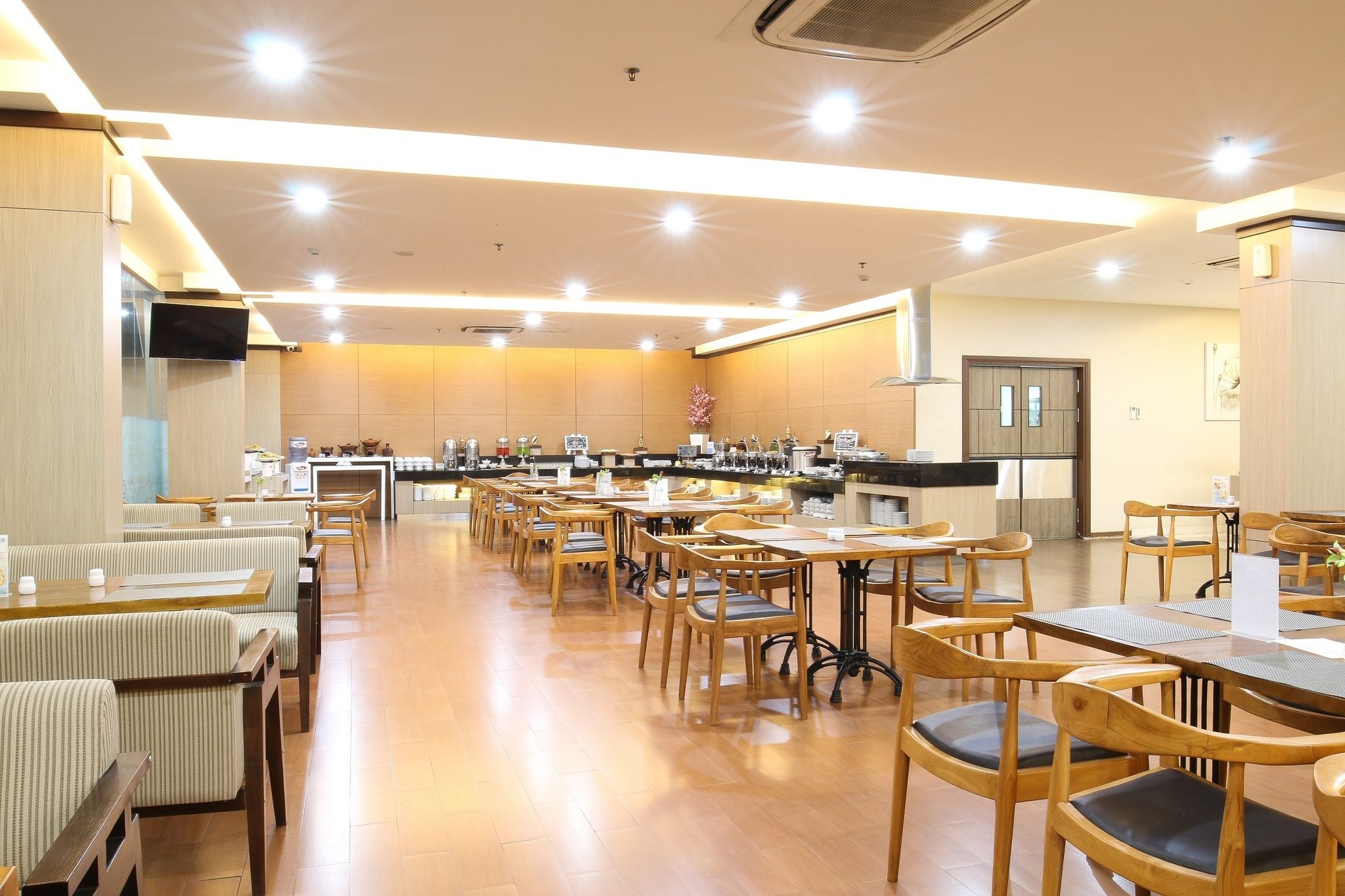 Hotel 88 Tendean Jakarta