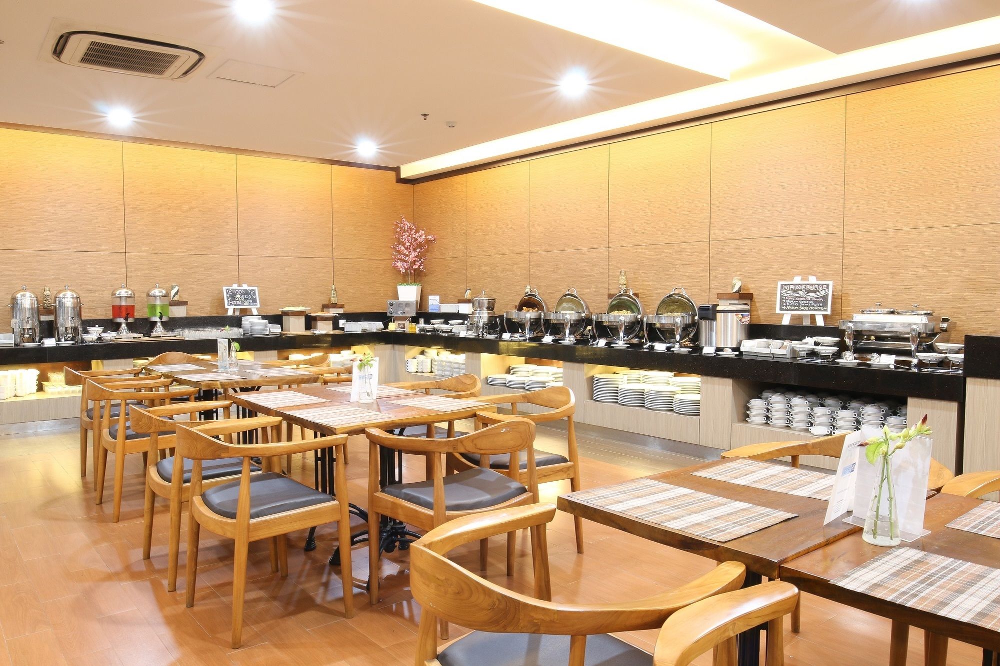 Hotel 88 Tendean Jakarta
