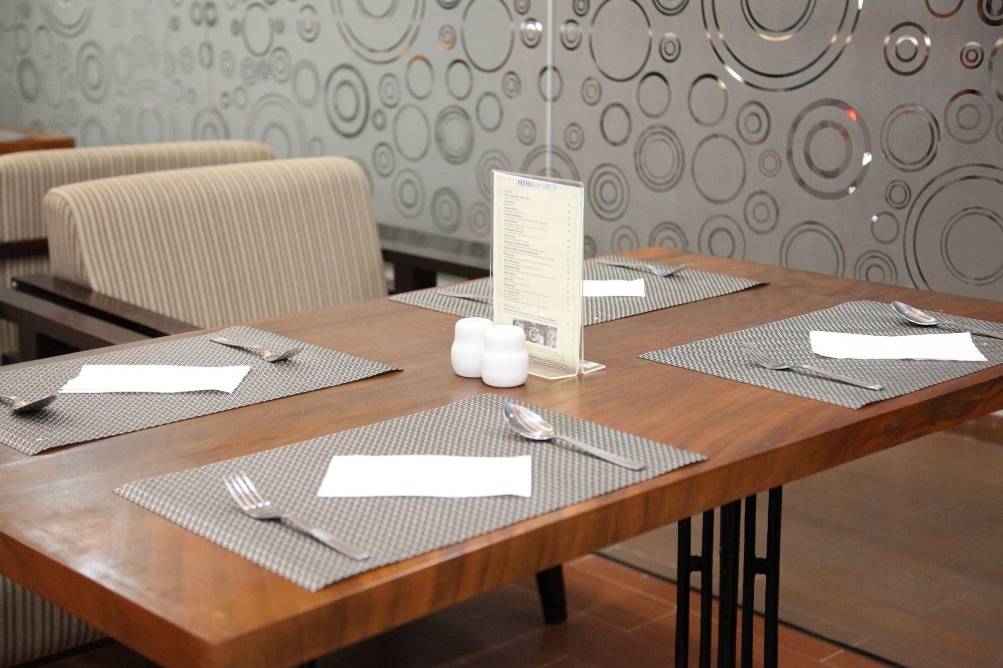 Hotel 88 Tendean Jakarta