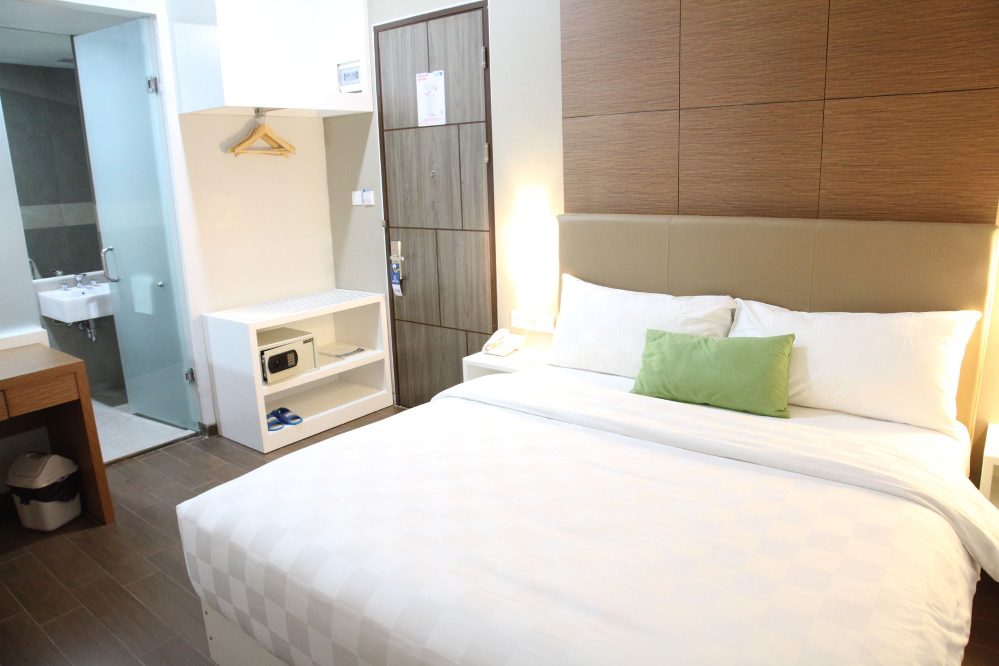 Hotel 88 Tendean Jakarta
