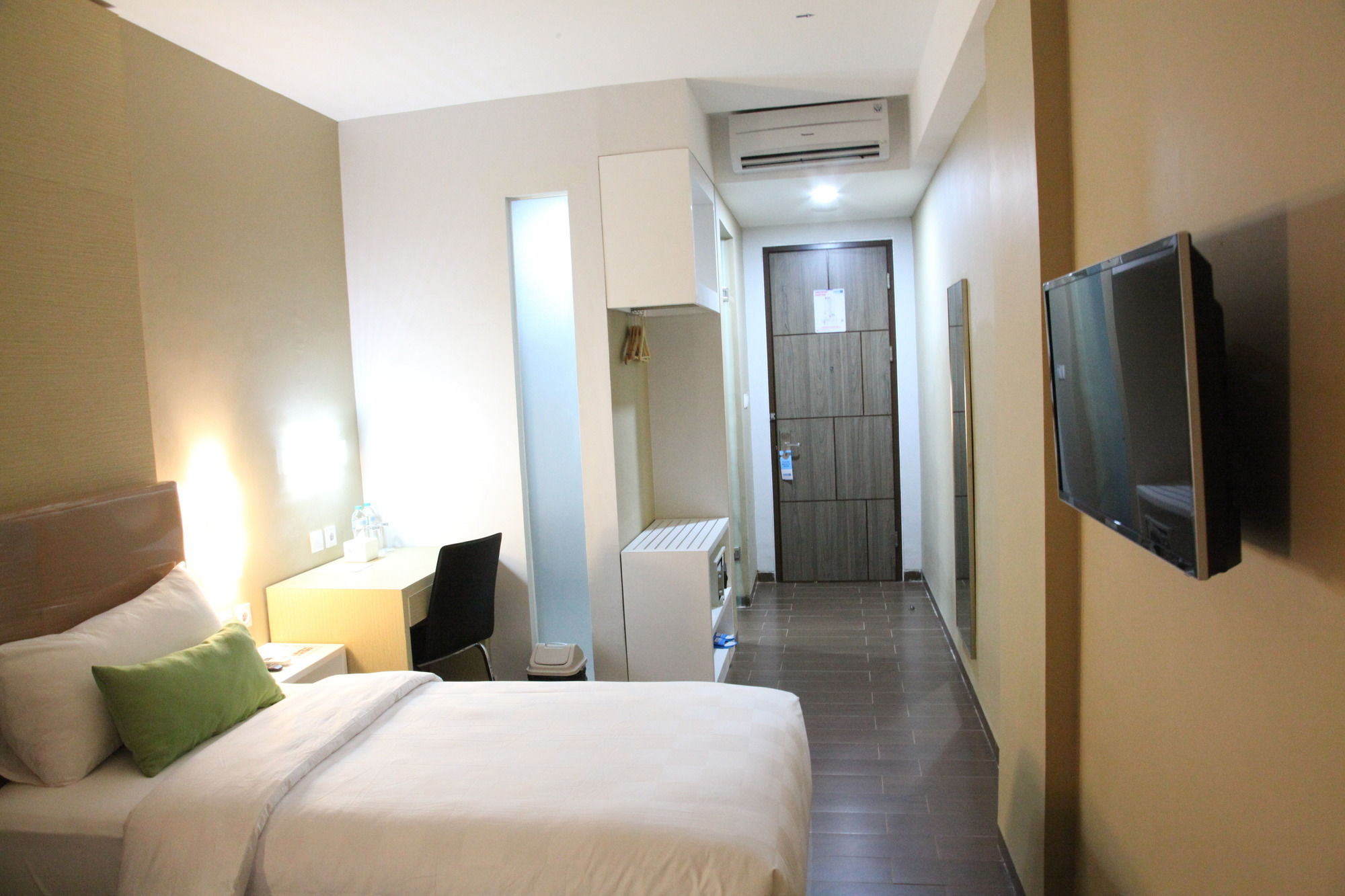 Hotel 88 Tendean Jakarta