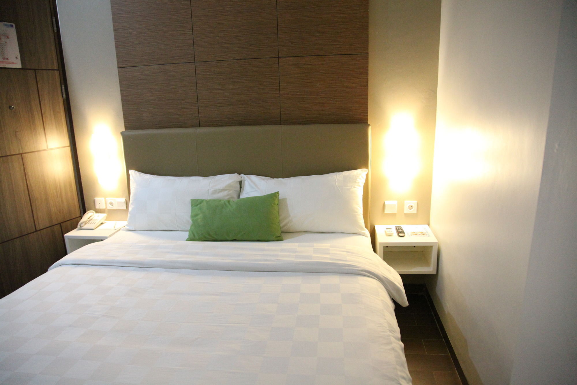 Hotel 88 Tendean Jakarta