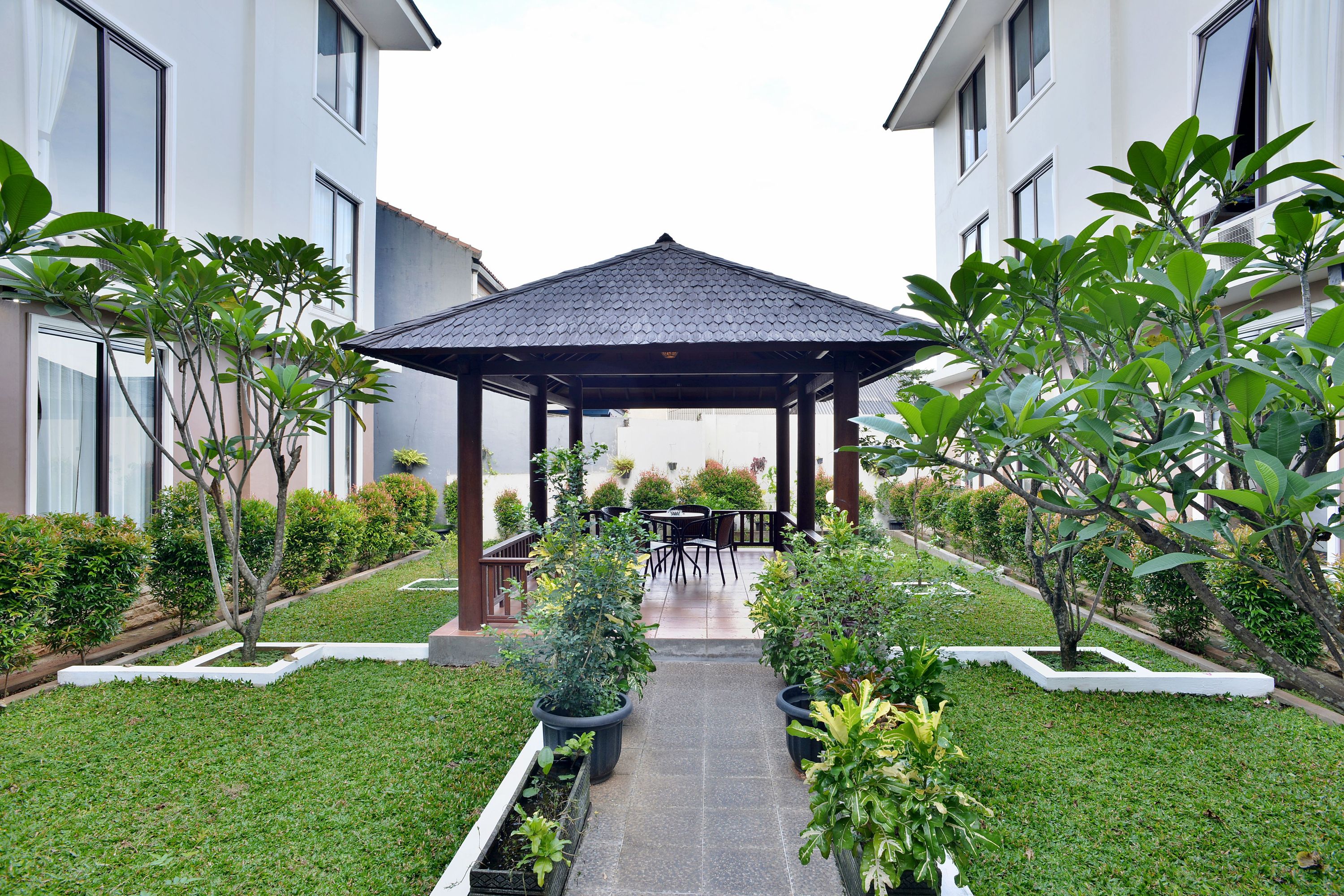 Jasmine Residence by ZEN Rooms