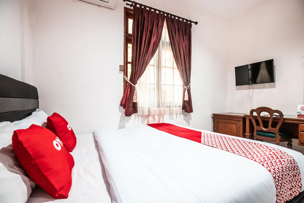 Kost Kuningan Executive Boading House by OYO Rooms