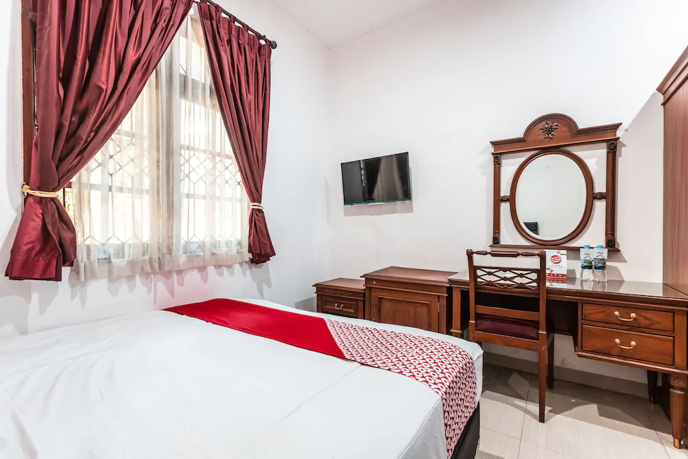 Kost Kuningan Executive Boading House by OYO Rooms