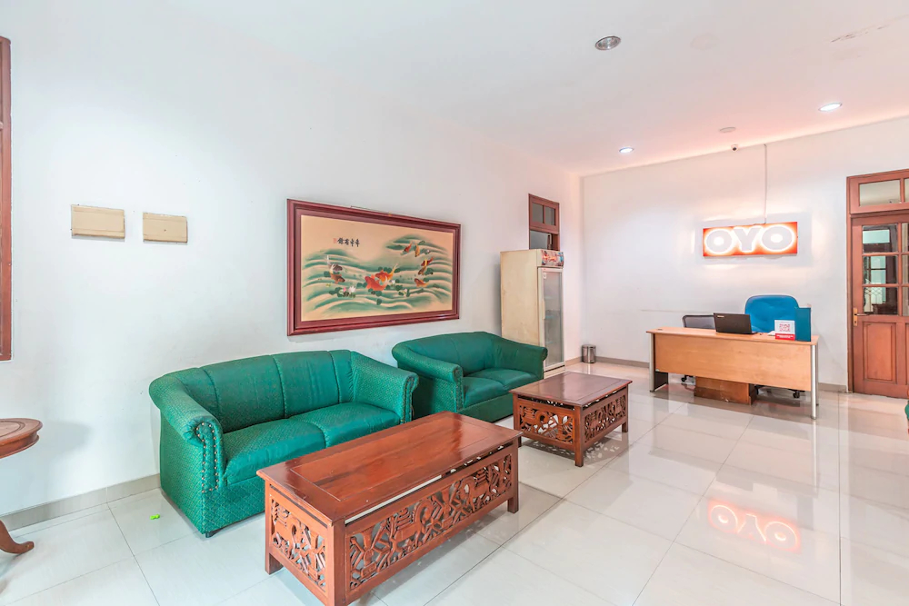 Kost Kuningan Executive Boading House by OYO Rooms