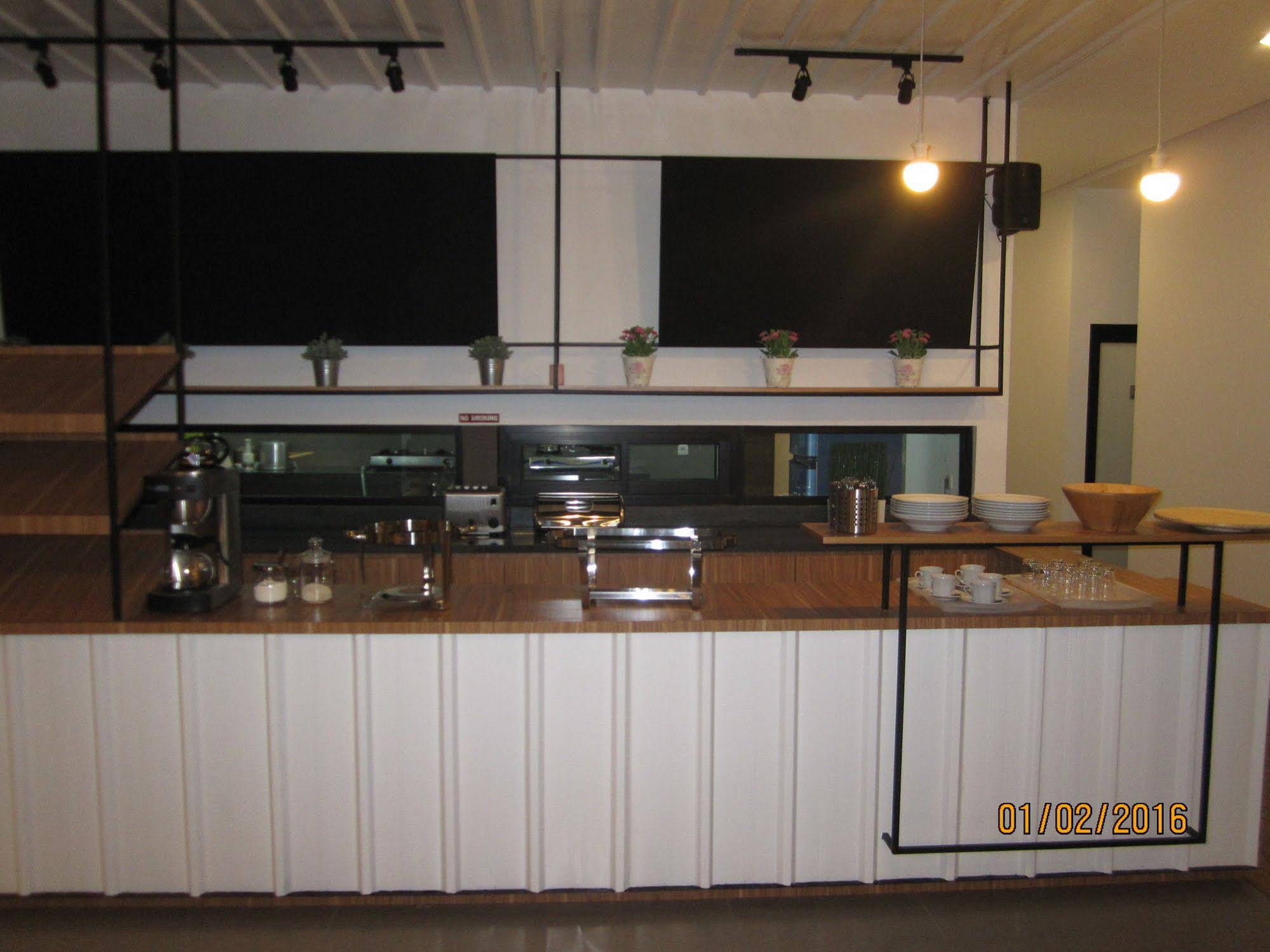 Maxley Hotel Arjuna