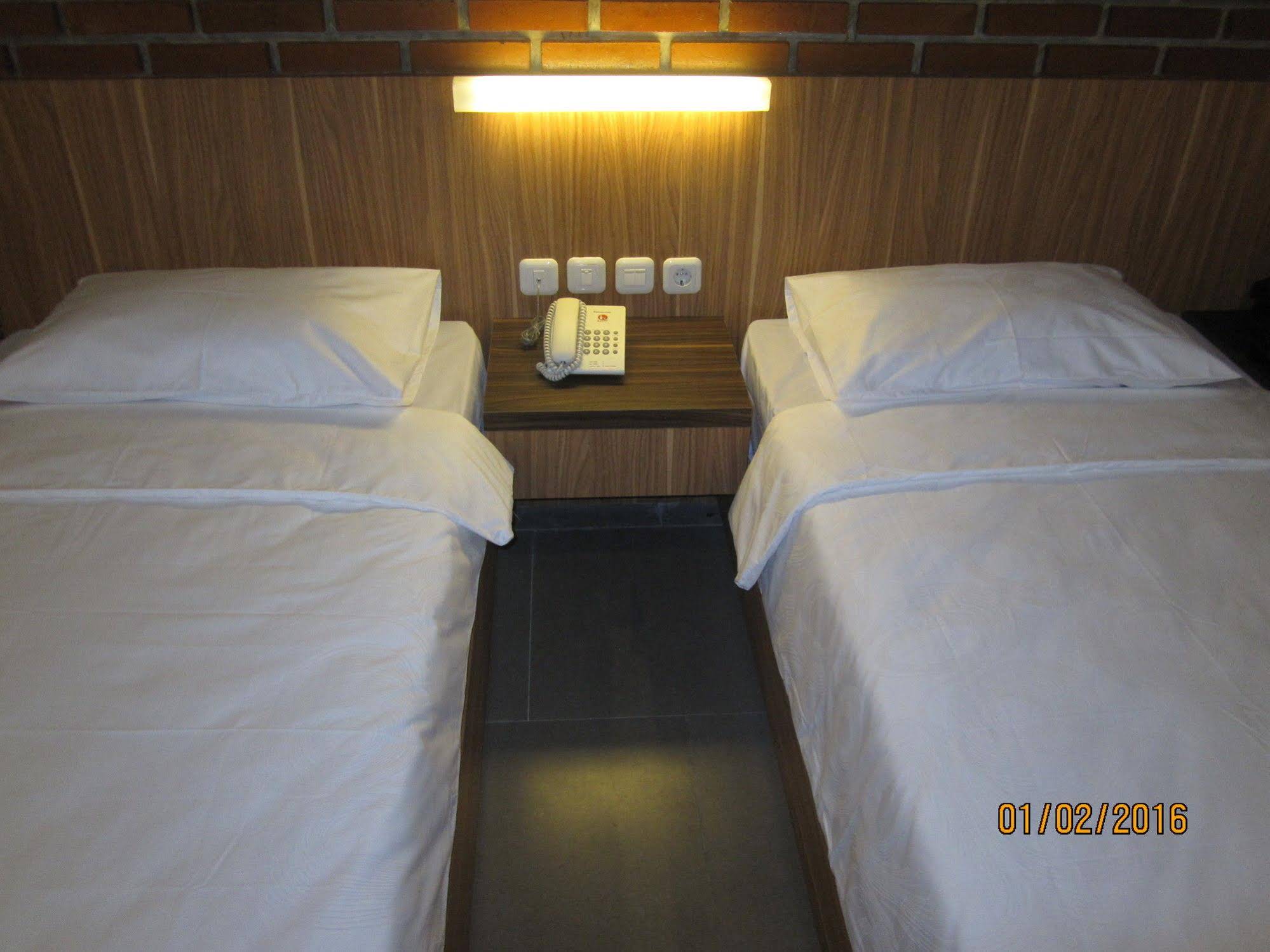 Maxley Hotel Arjuna