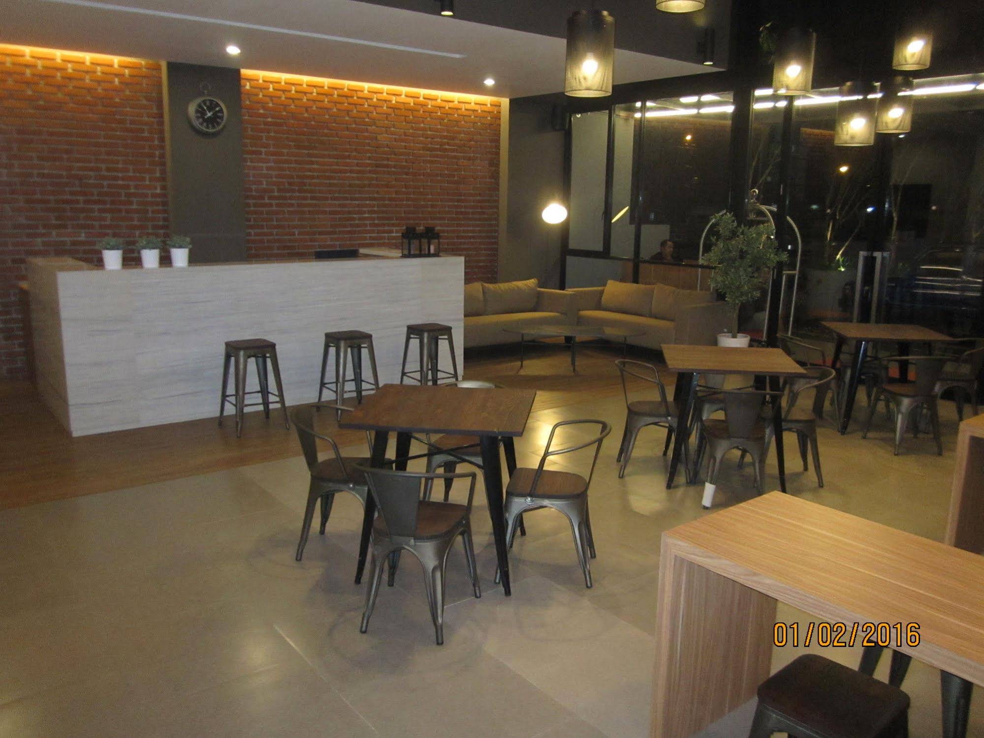 Maxley Hotel Arjuna