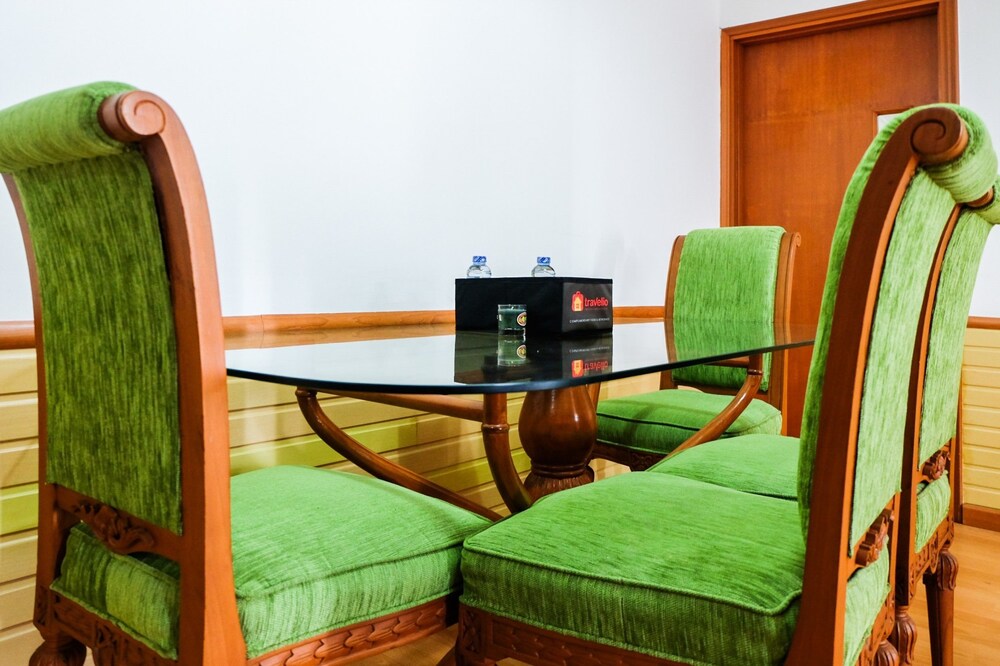 Mitra Sunter Apartment