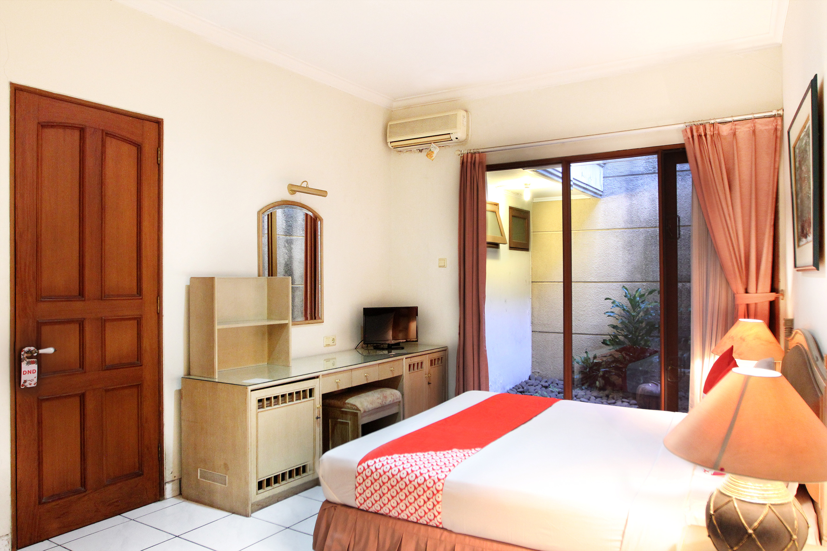 Puri Lotus By OYO Rooms