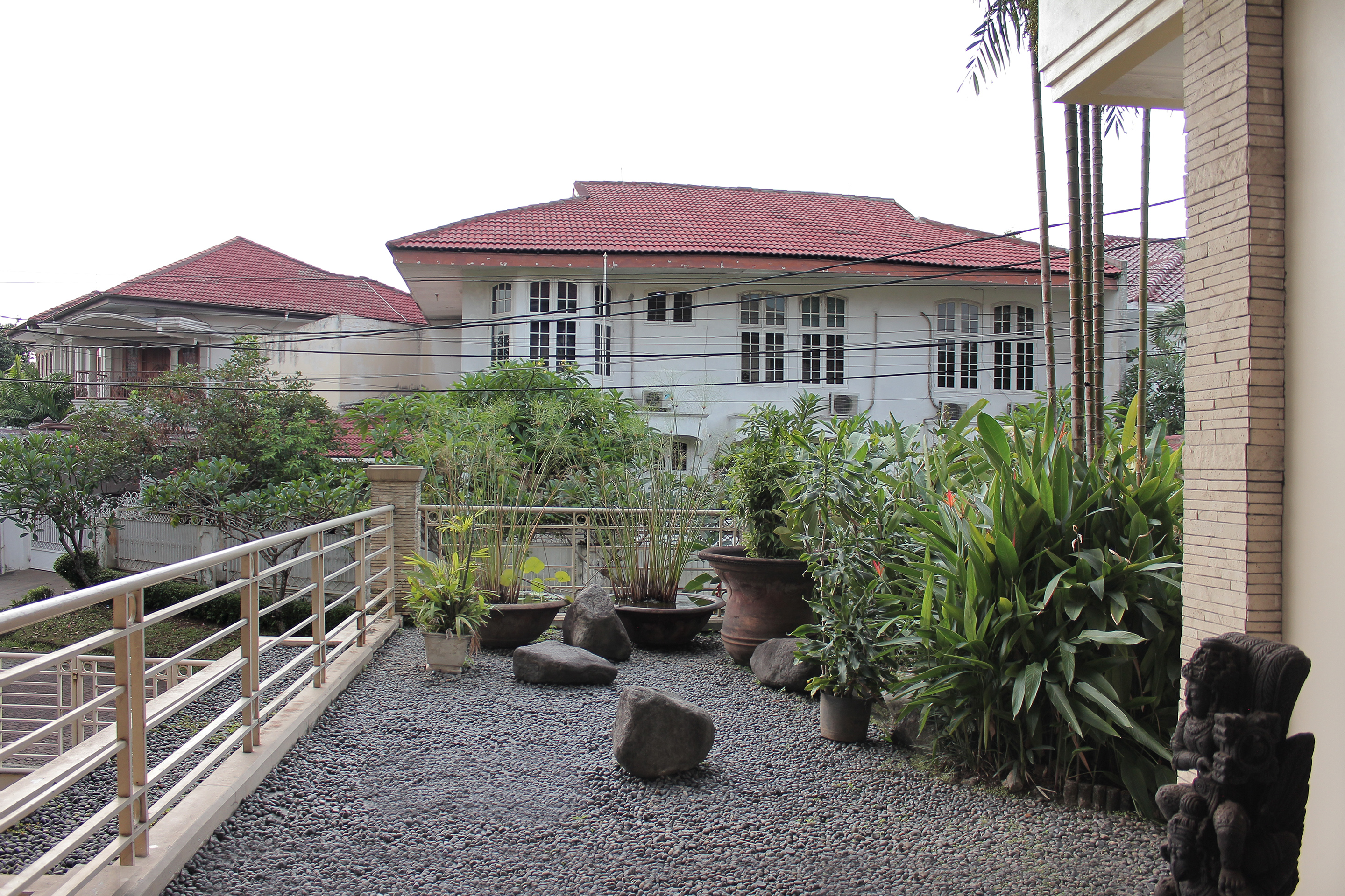 Puri Lotus By OYO Rooms