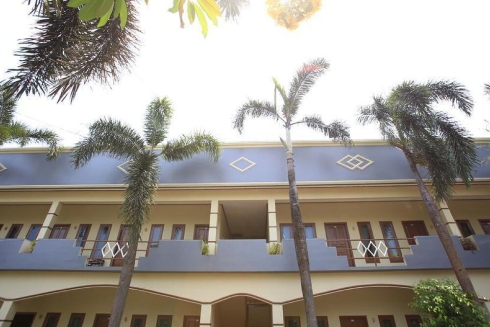 Genteng Ijo Residence by Reddoorz