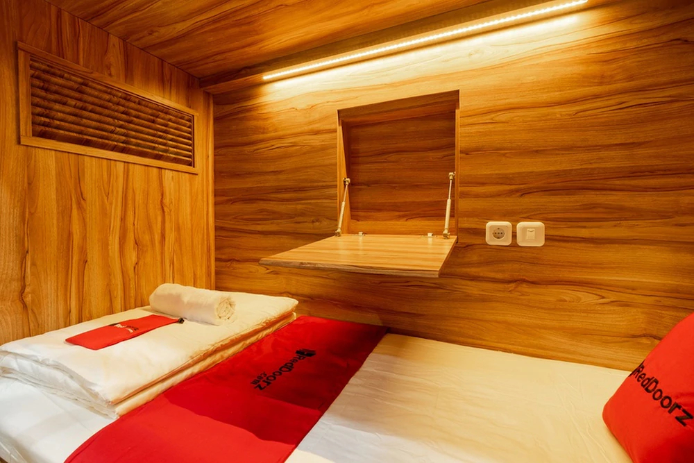 RedDoorz Plus Near Senayan City