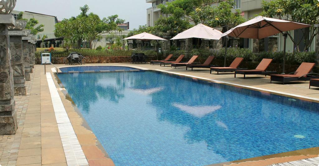 Santika Taman Mini Indonesia Indah