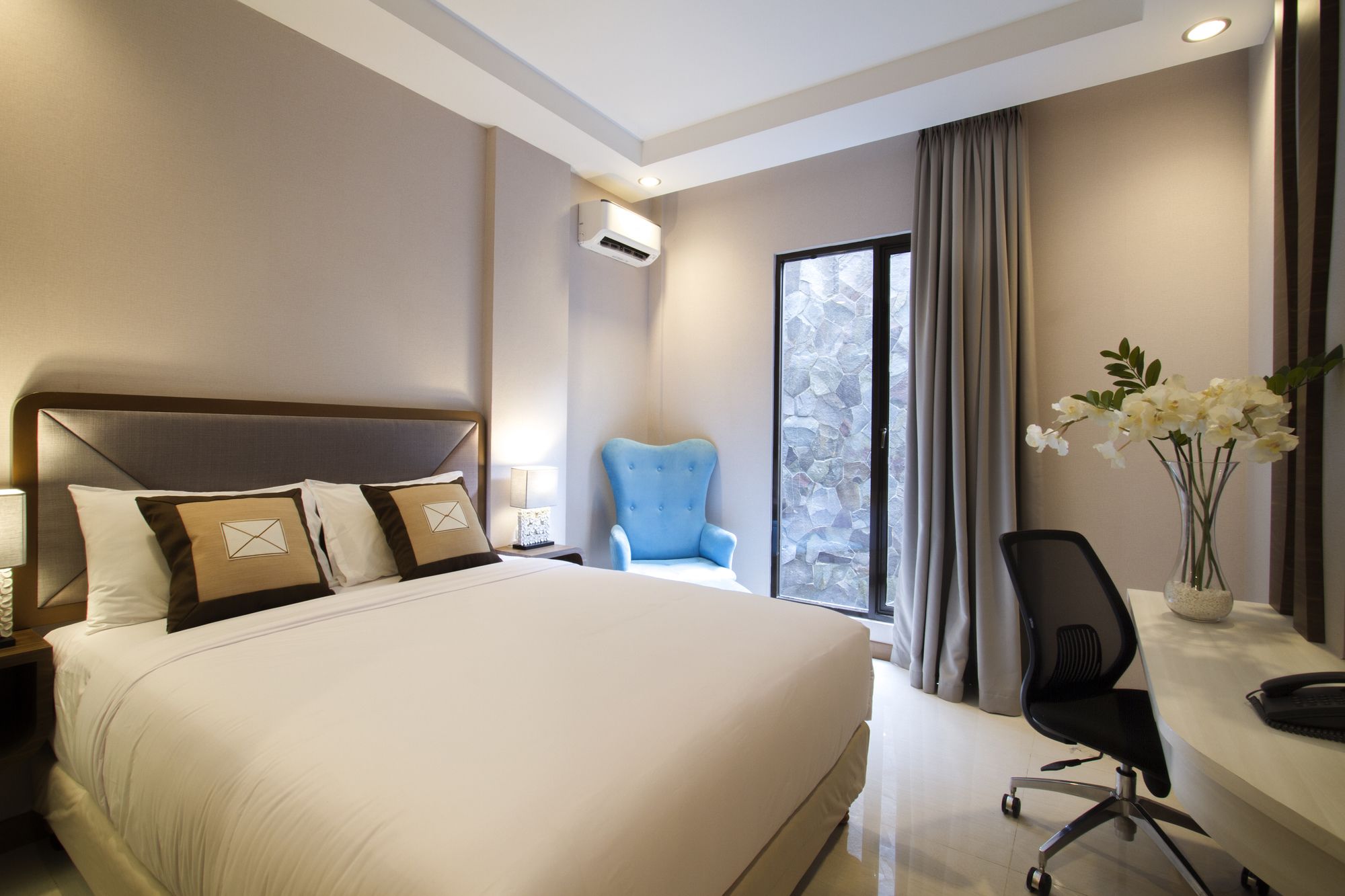 Sawana Suites