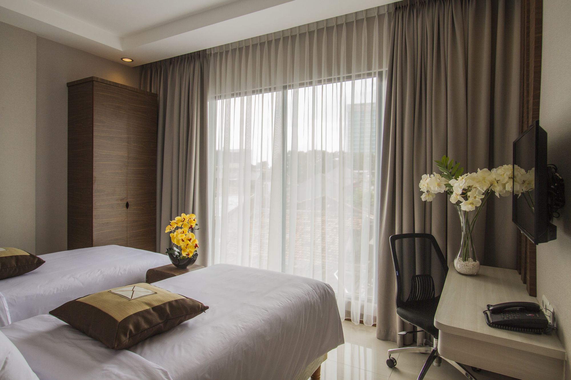 Sawana Suites