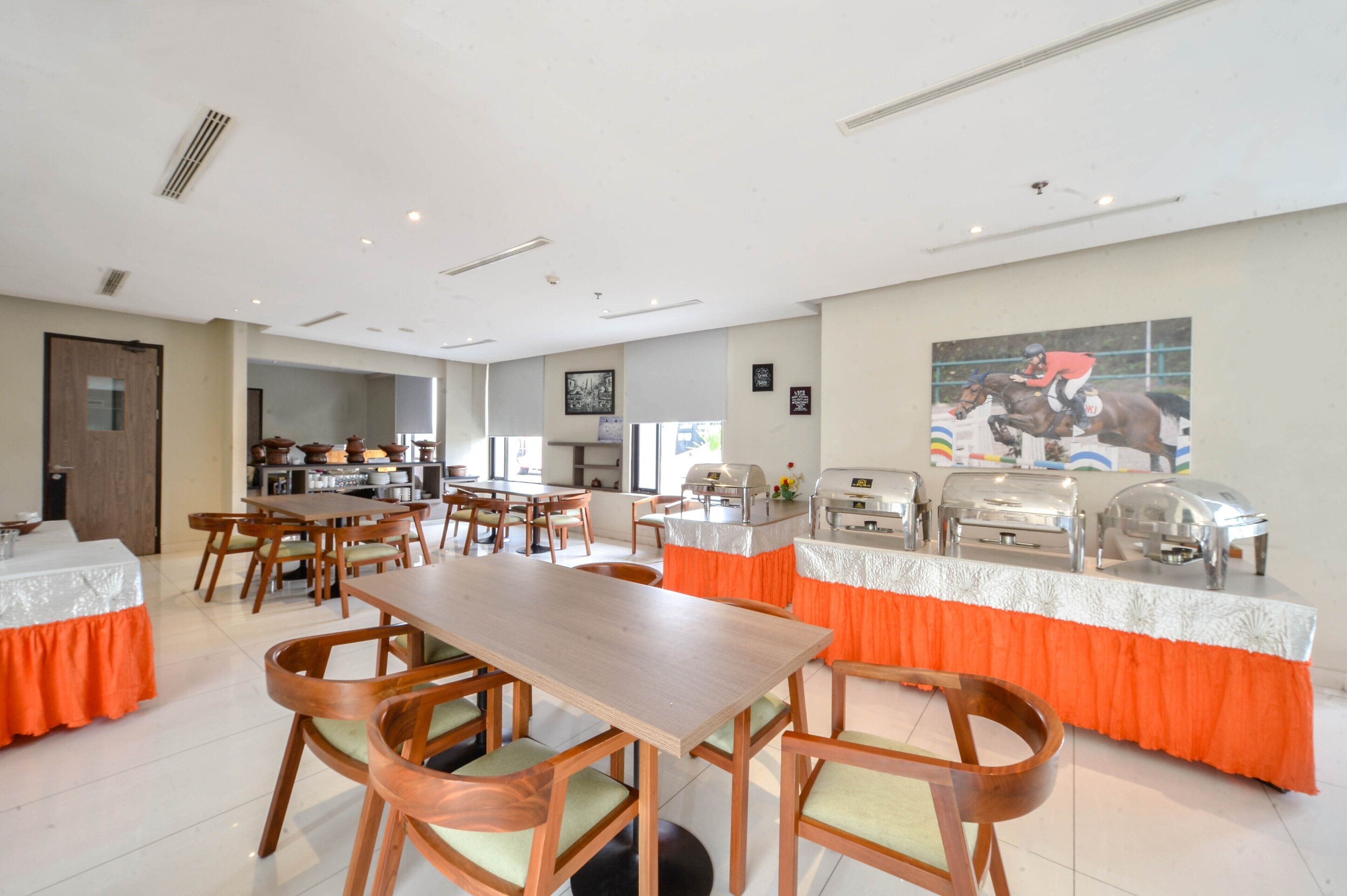 Urbanview Hotel Sleepzzz Equestrian