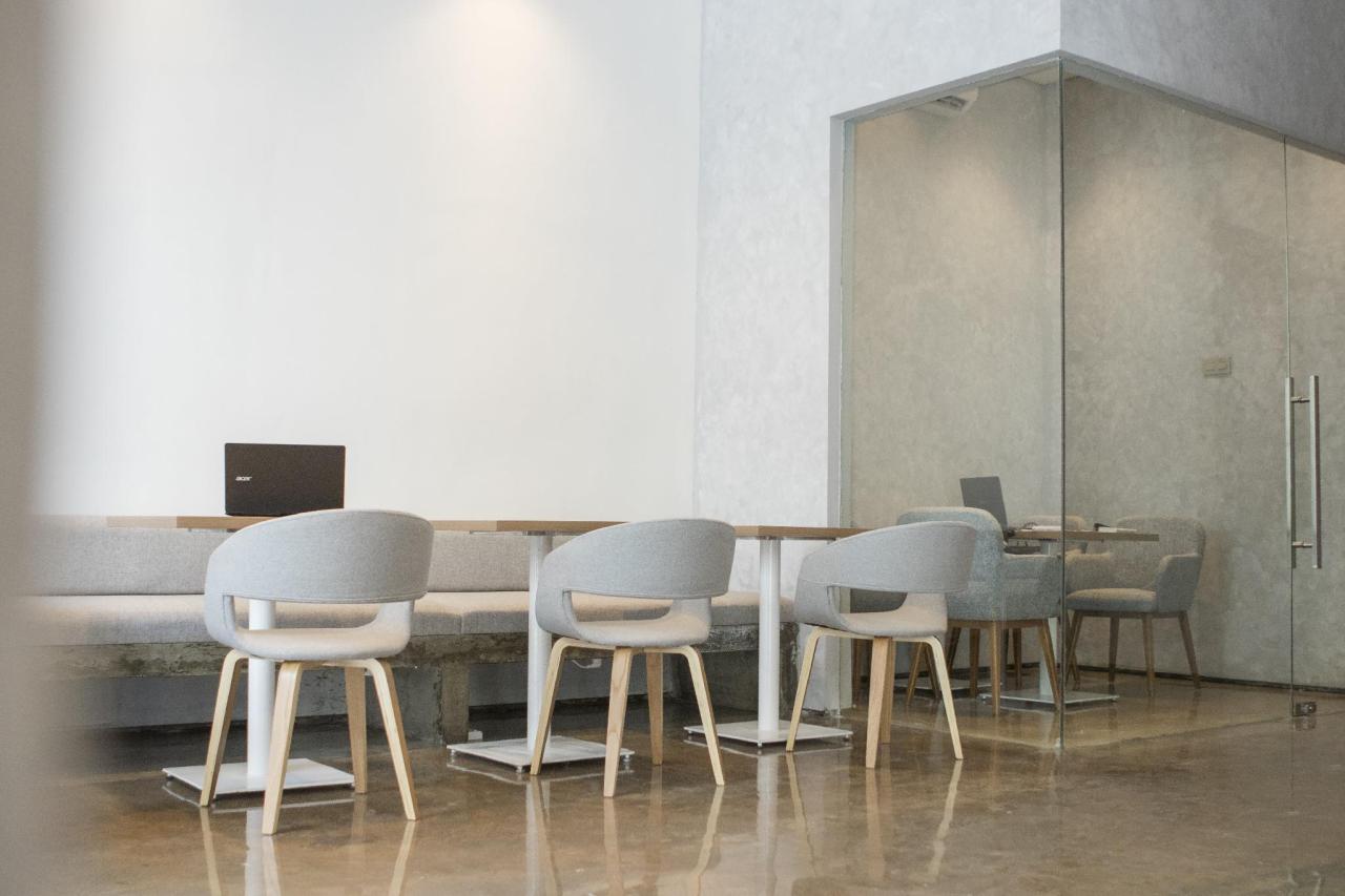 The Poshtel