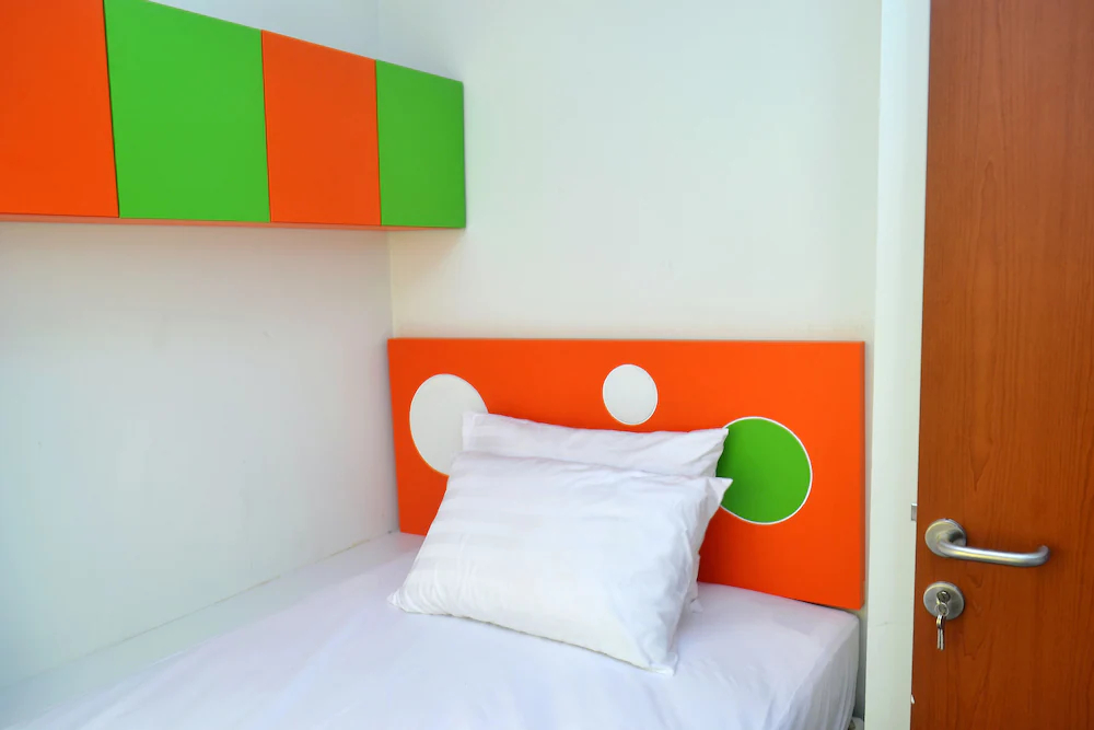 Titanium Express HomTel
