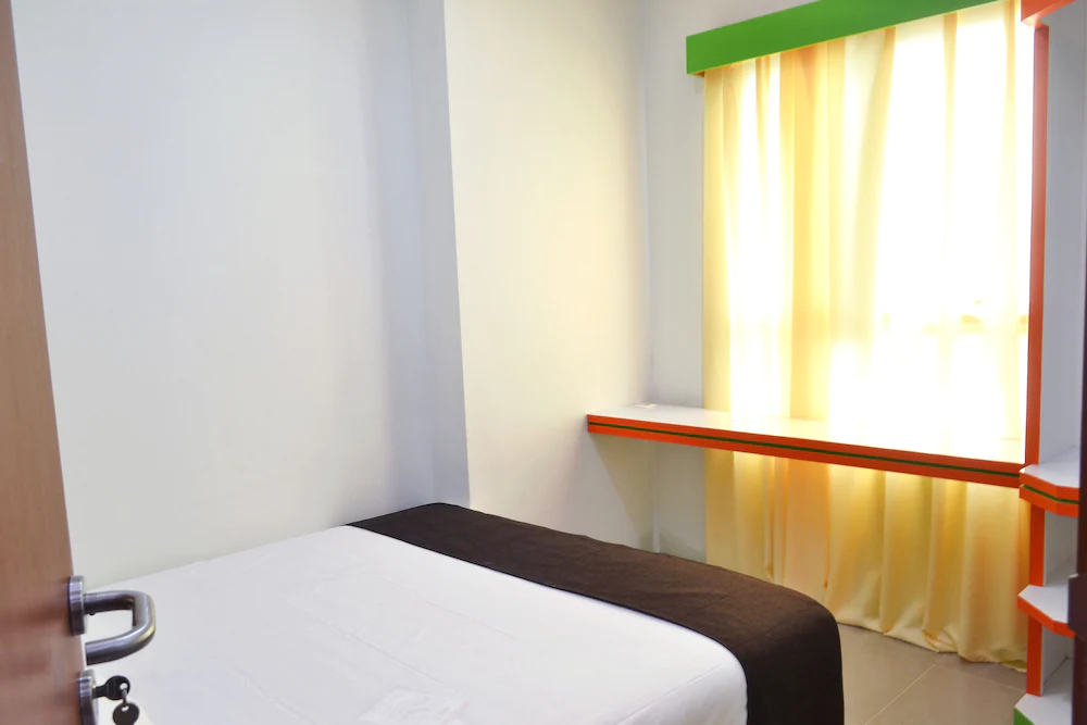 Titanium Express HomTel