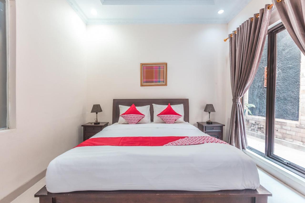 Wisma Lux Barkah by OYO Rooms