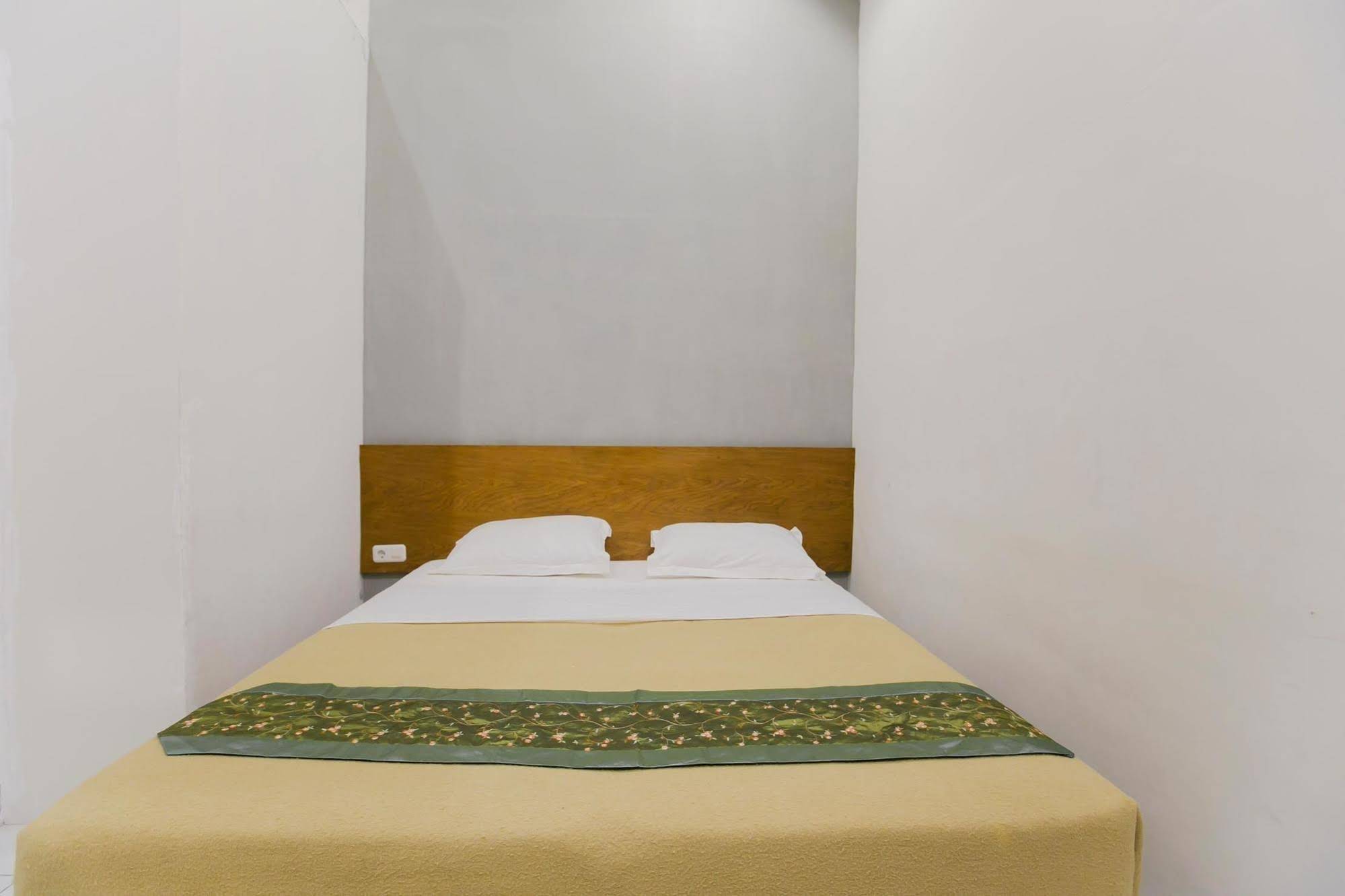 Santo Guest House