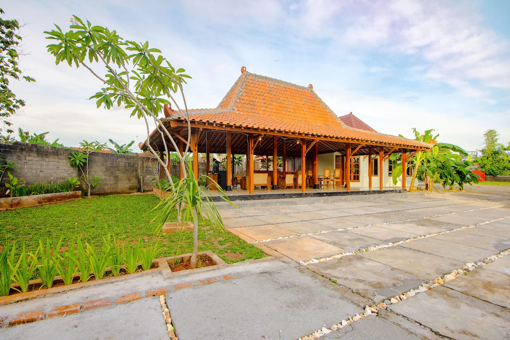 Griya Birowo Syariah by OYO Rooms