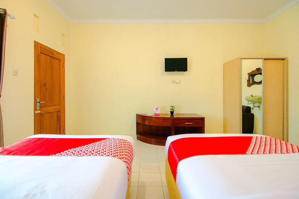 Griya Birowo Syariah by OYO Rooms