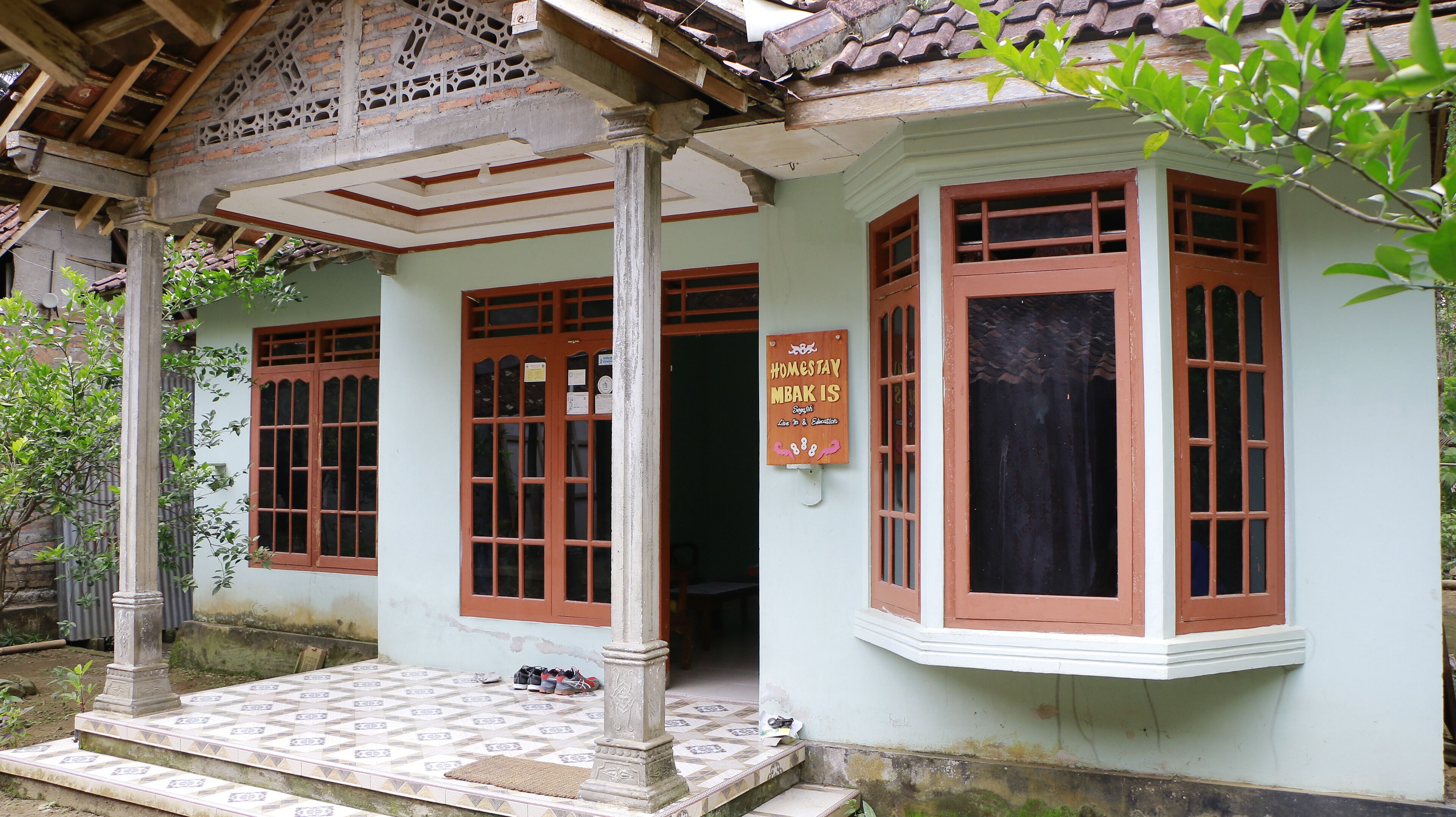 IS Homestay