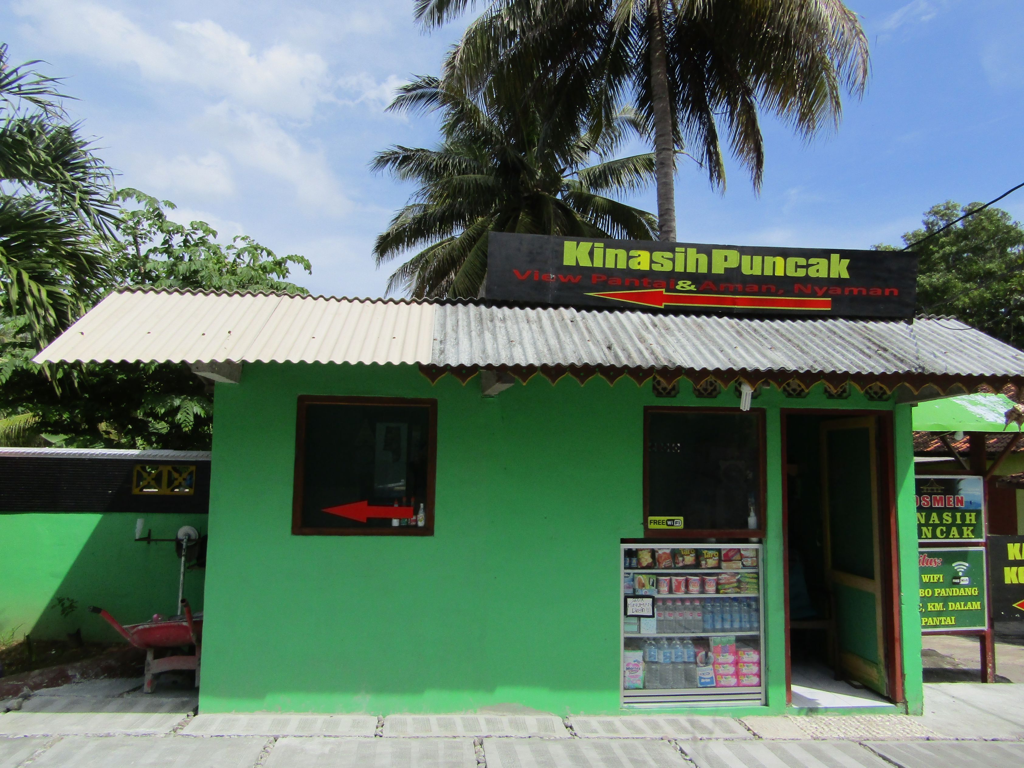 Losmen Kinasih Puncak & Gazebo Pandang
