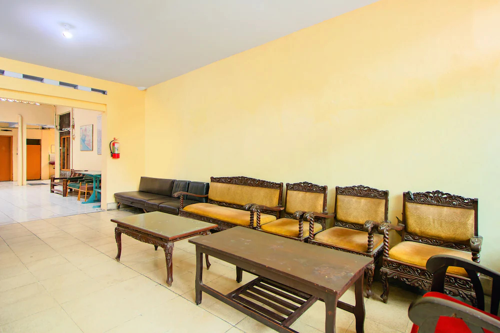 Wisma Larasati by OYO Rooms