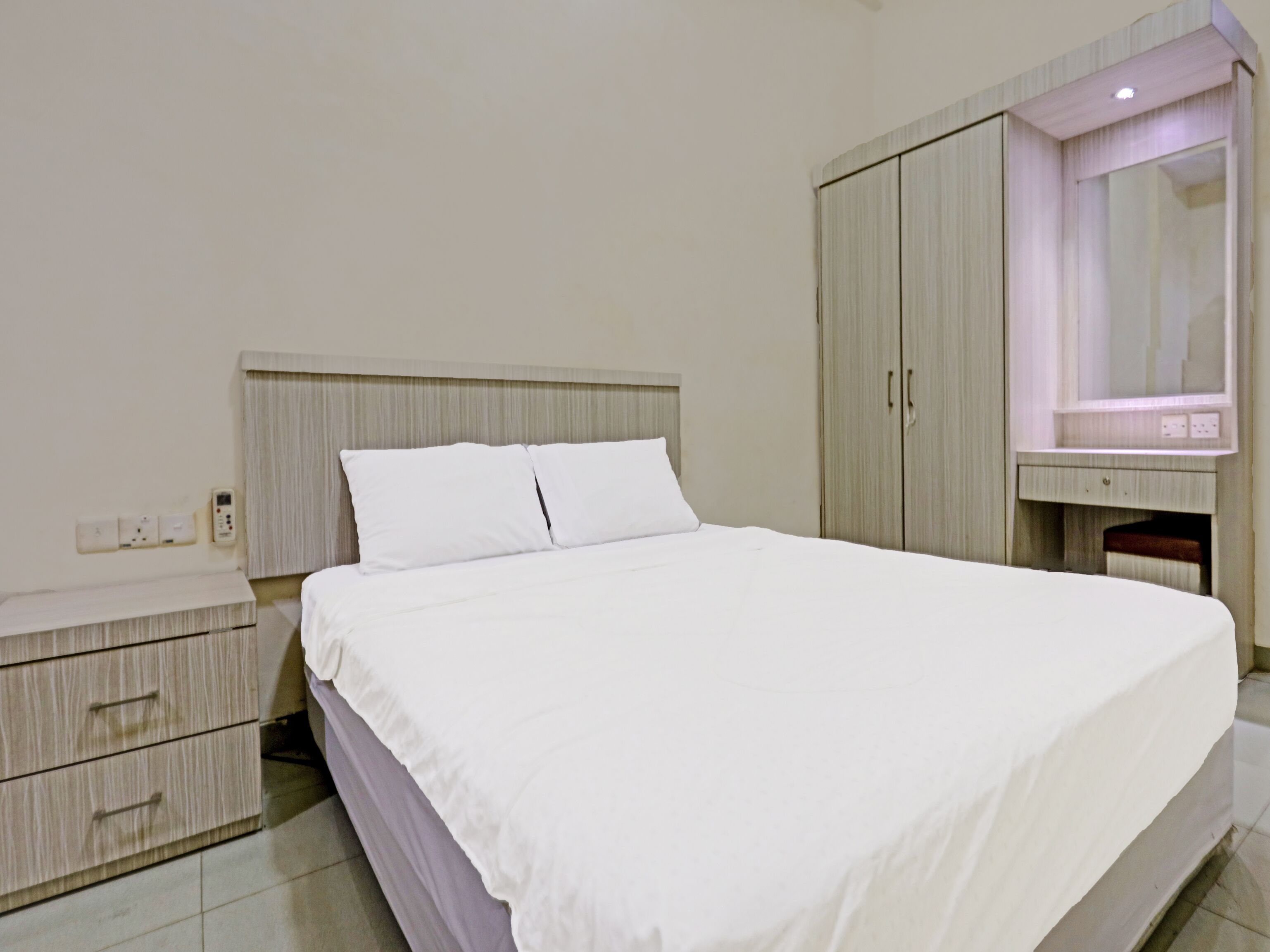 Collection O 91484 Lai Lai Apartment