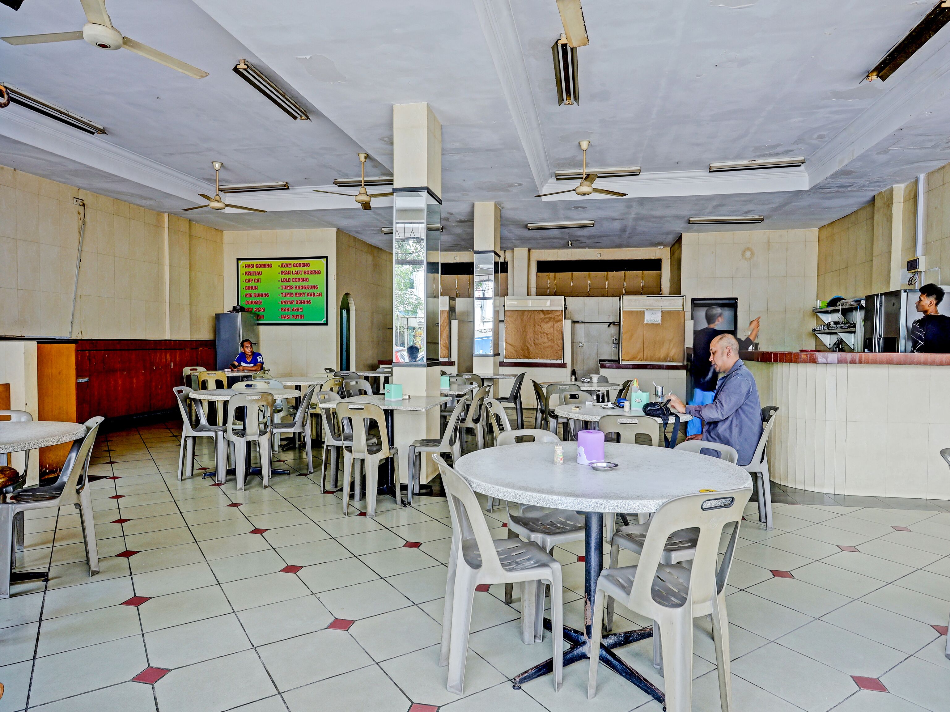 Collection O 91484 Lai Lai Apartment