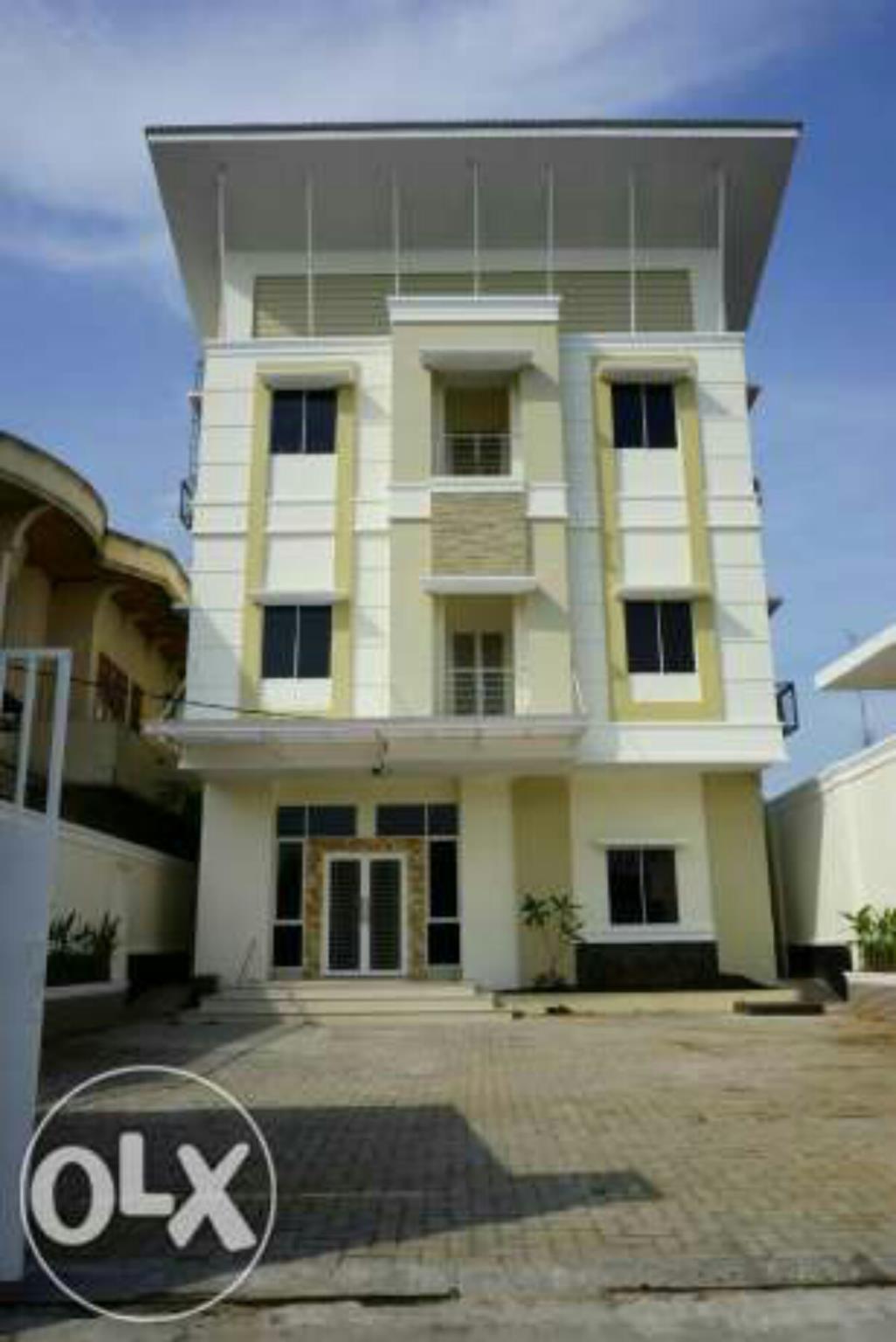 Ayahanda Residence